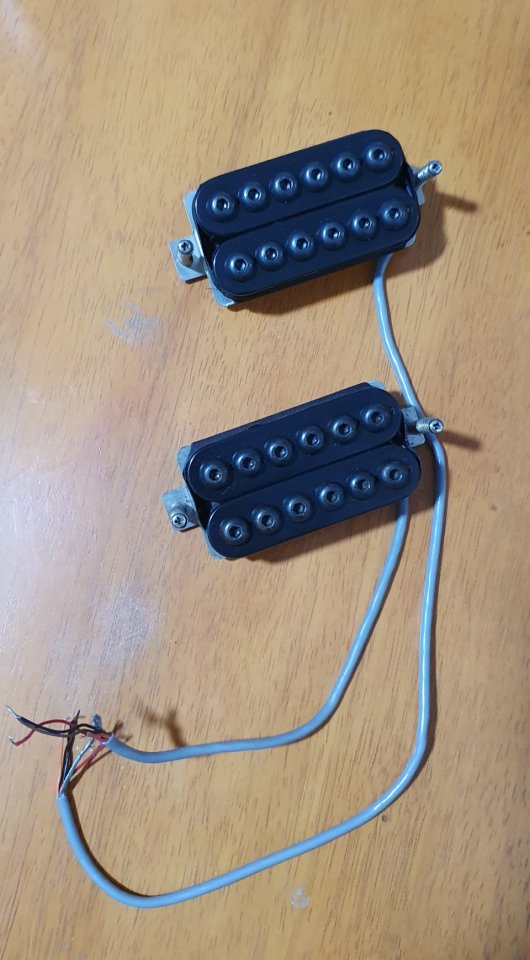 Set Pastillas Guitarra Fernandes VooDoo V1 L8005 (Japan Vintage) de segunda mano · Foto 9 de 9 · Valencia · 139 €