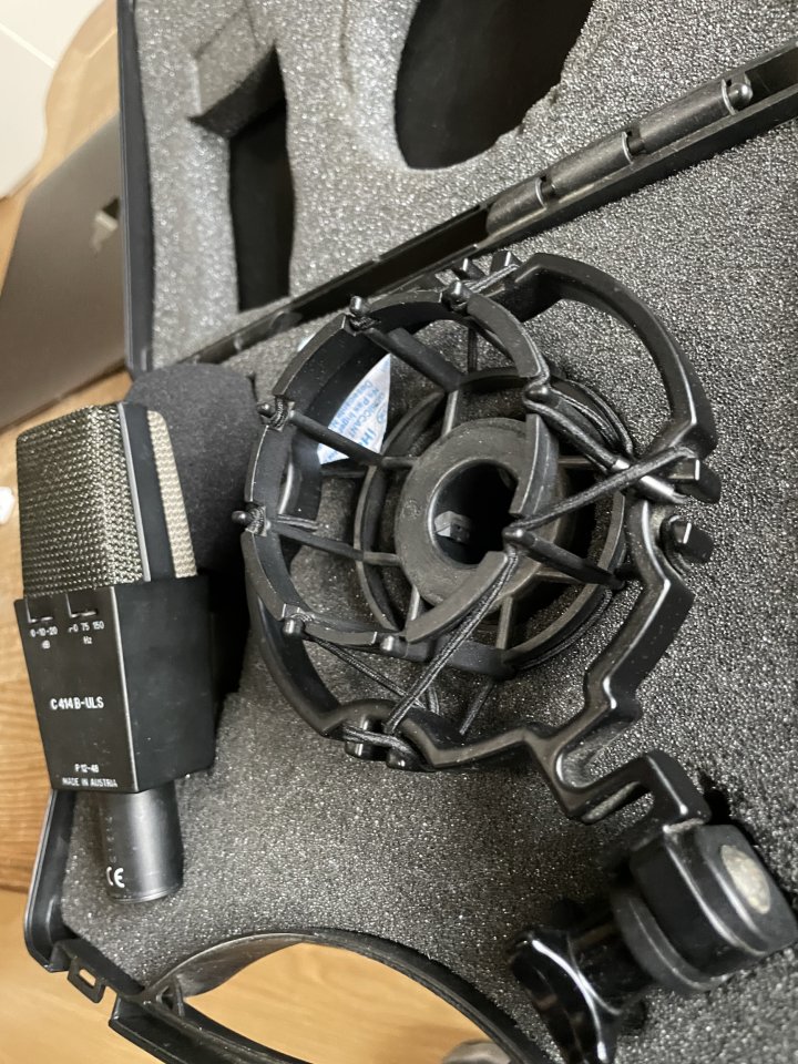 Microfono AKG 414 B-ULS (2 Unidades de segunda mano · Foto 4 de 10 · Guadalajara · 1700 €