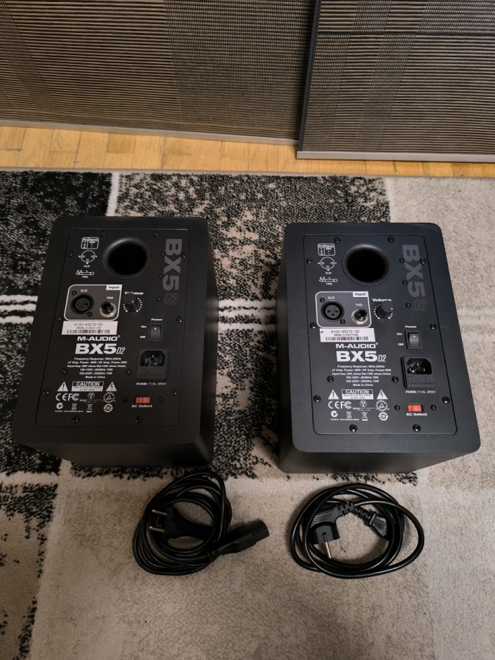 Monitores M Audio bx5 d2