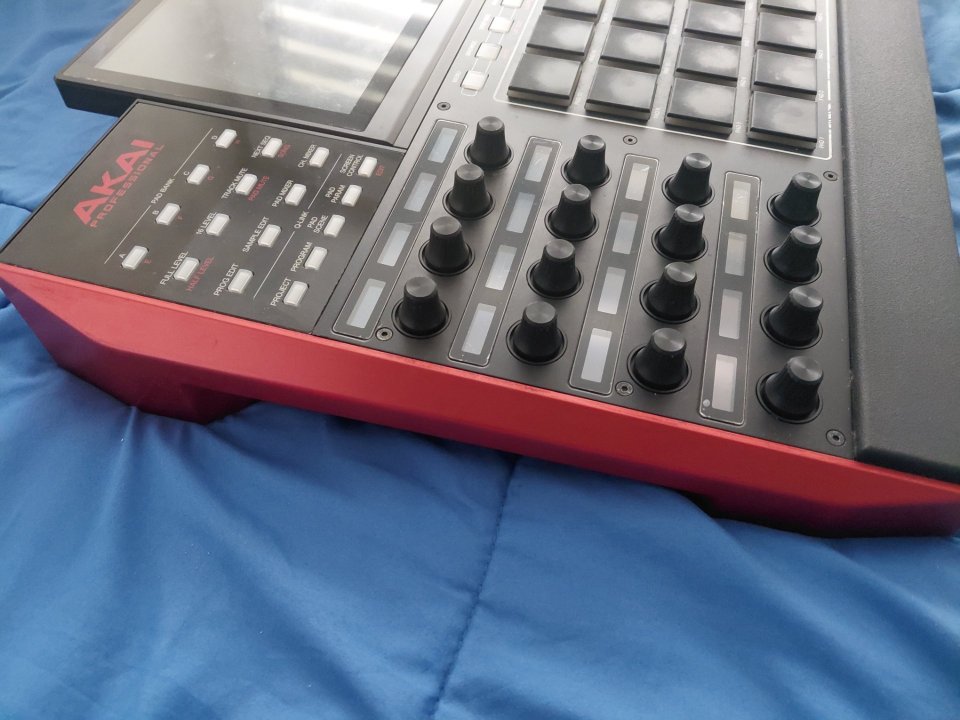 Sampler Akai MPC X de segunda mano · Foto 3 de 8 · Pontevedra · 950 €