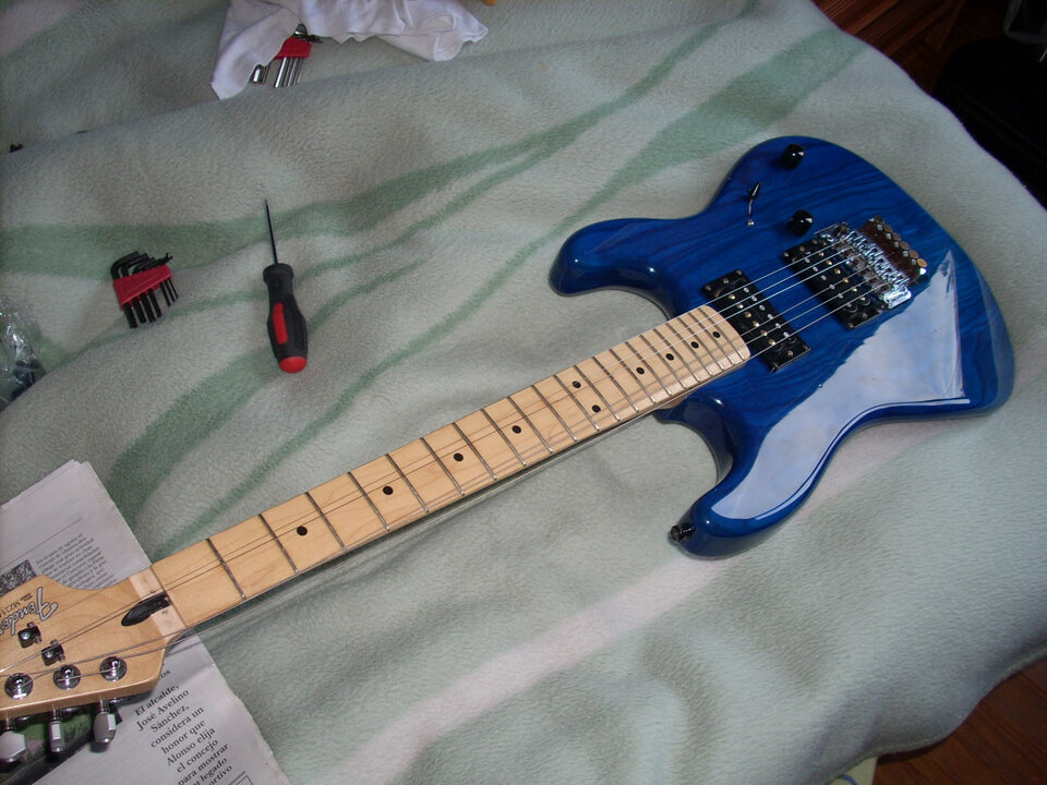 Busco recuperar mi Warmoth strat azul