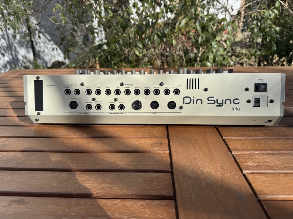 RE-909 Din Sync – TR-909 Replica | Handbuilt | Mods Avanzados