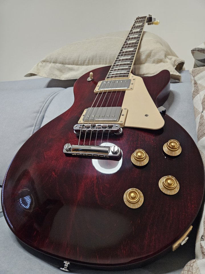 Gibson les paul studio 2026 de segunda mano · Foto 1 de 5 · La Rioja · 1200 €