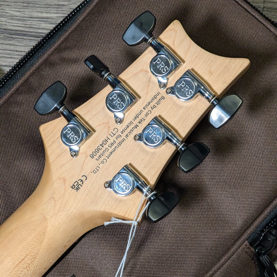 PRS SE CE24 Standard Stoptail Ice Blue Metallic de segunda mano · Foto 6 de 6 · SC Tenerife · 325 €