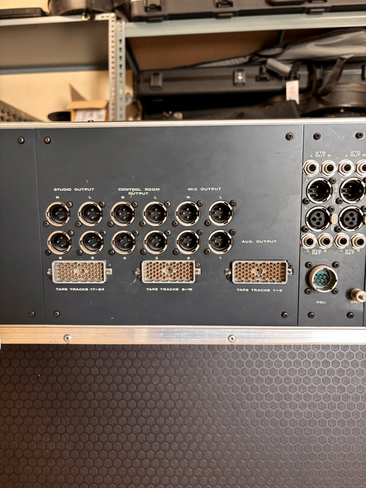 Mesa Soundcraft 6000 de segunda mano · Foto 6 de 7 · Málaga · 2000 €