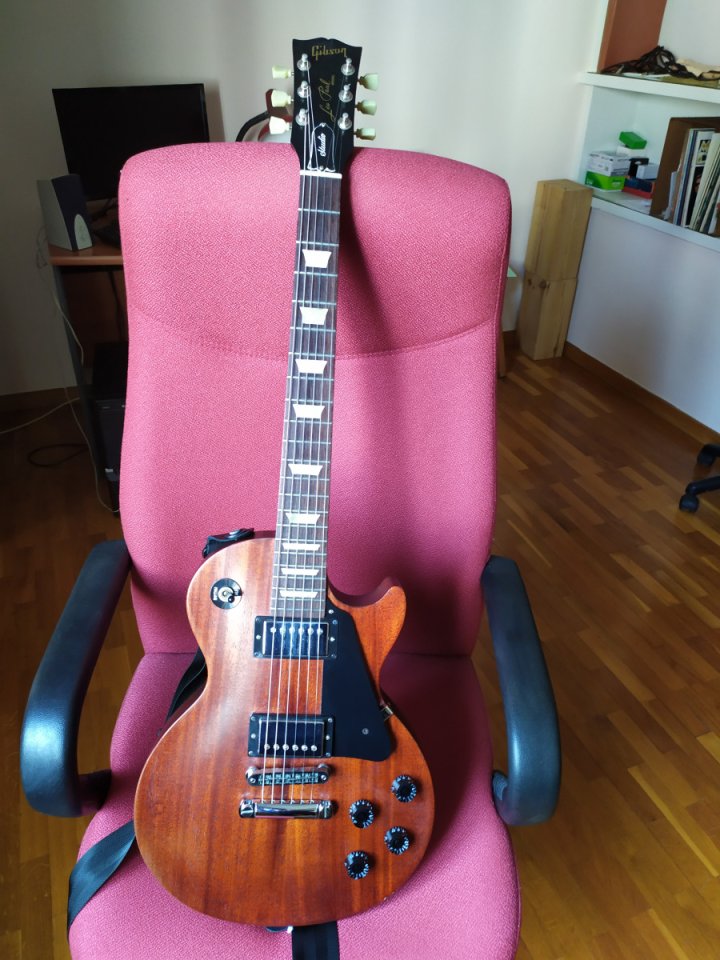 Gibson Les Paul Studio worn faded