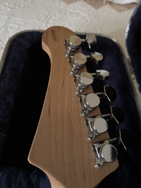 Yamaha Pacifica PAC 212 V FM de segunda mano · Foto 3 de 7 · Madrid · 290 €