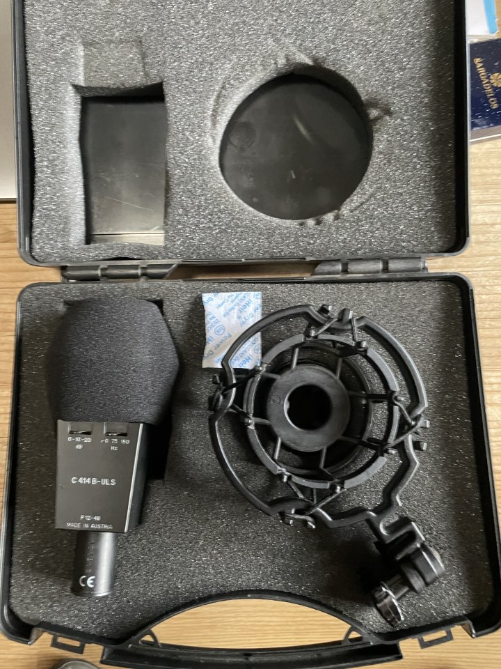 Microfono AKG 414 B-ULS (2 Unidades de segunda mano · Foto 5 de 10 · Guadalajara · 1700 €