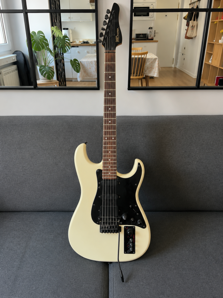 Casio Mg 510 guitarra MIDI de segunda mano · Foto 1 de 6 · Madrid · 549 €
