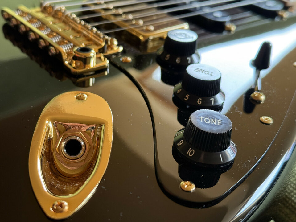 Guitarra eléctrica SUHR MATEUS ASATO SIGNATURE CLASSIC S MN Black Gloss