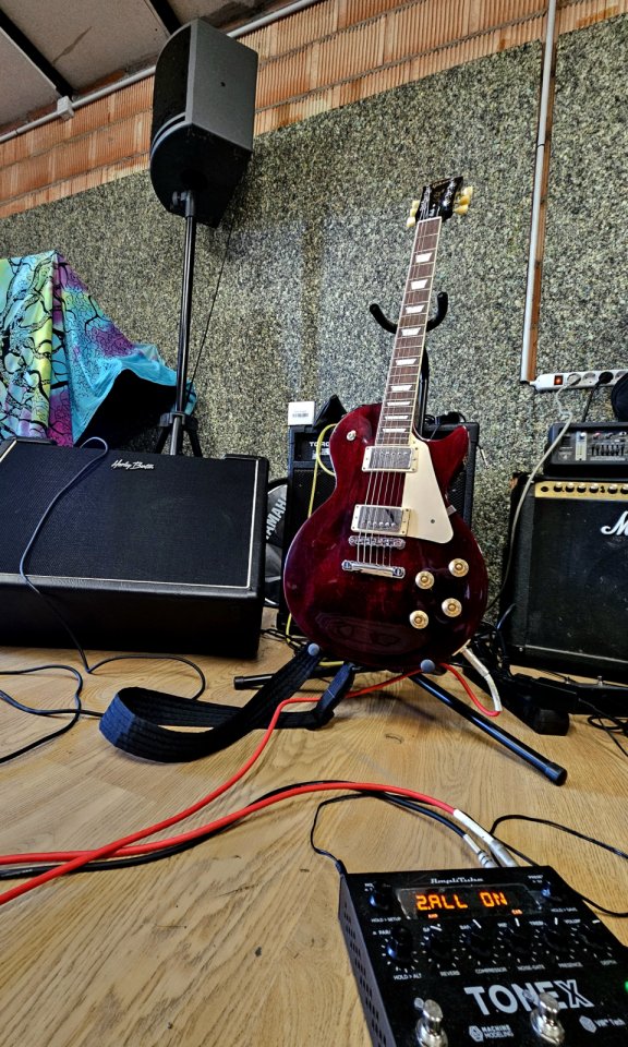 Gibson les paul studio 2026 de segunda mano · Foto 5 de 5 · La Rioja · 1200 €