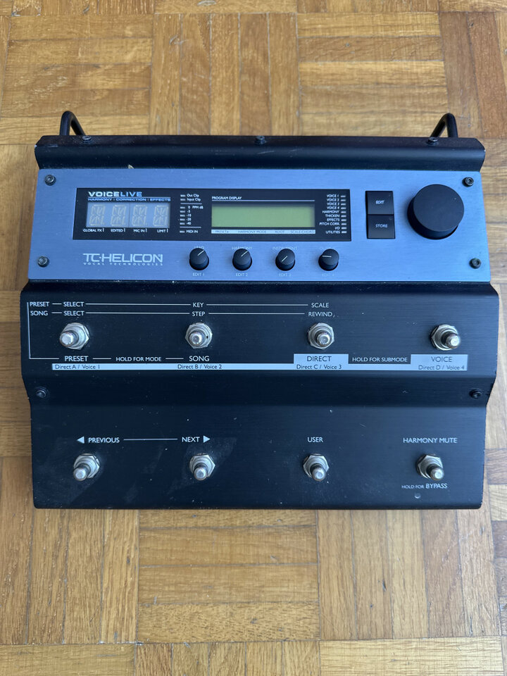 TC.Helicon Voicelive ( 1)