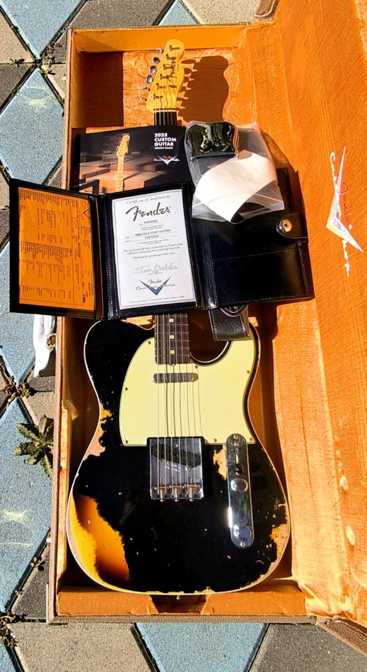 Fender Custom 60's telecaster heavy relic ¡COMO NUEVA!