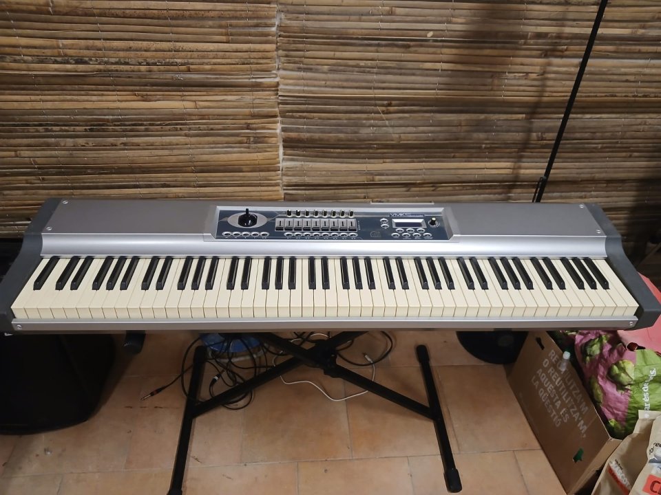 Studiologic / Fatar VMK-188 Plus 88 teclas contrapesadas Controlador MIDI de segunda mano · Foto 1 de 7 · Lleida · 200 €