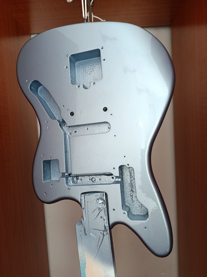 Pinta tu Guitarra Eléctrica! de segunda mano · Foto 1 de 10 · Cantabria · 250 €