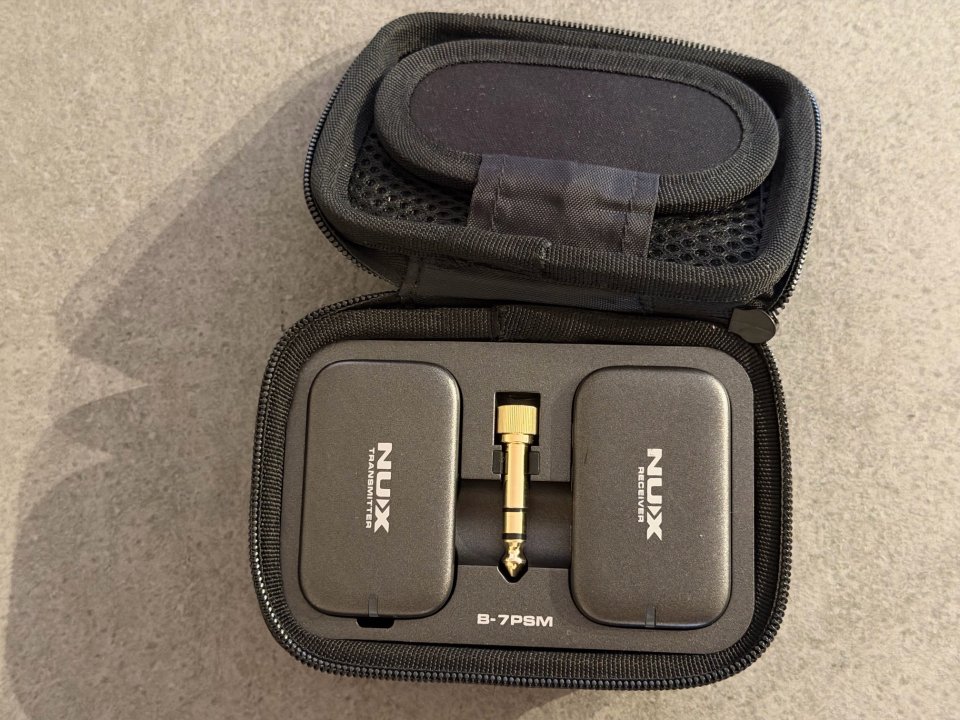 NUX B-7 PSM Sistema Monitoraje In Ear de segunda mano · Foto 1 de 5 · Alicante · 95 €