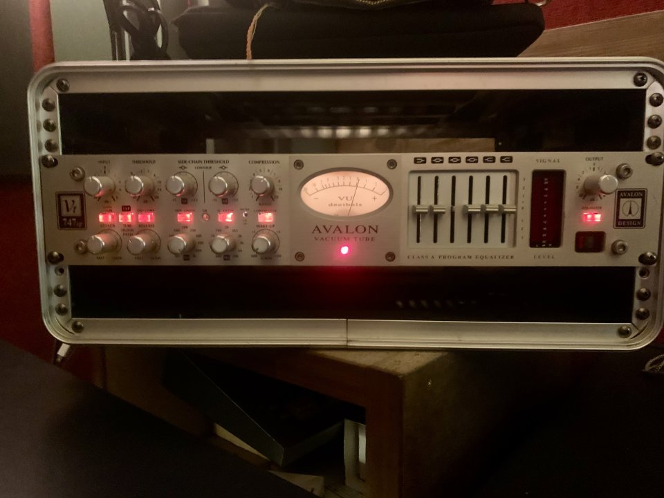 Avalon VT747-sp  - Model de 2005