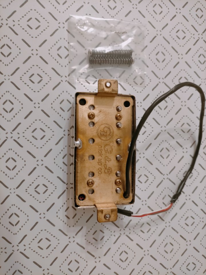 Pastilla humbucker Yamaha Pacífica 311H