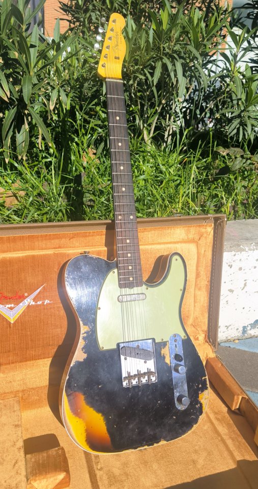 Fender Custom 60's telecaster heavy relic ¡COMO NUEVA!