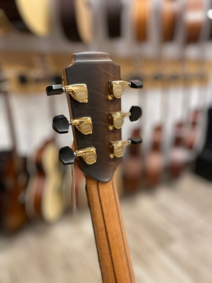 LIQUIDACIÓN! Lowden F50 Sinker Redwood and Macassar Ebony, Bevel de segunda mano · Foto 7 de 10 · Zaragoza · 7900 €