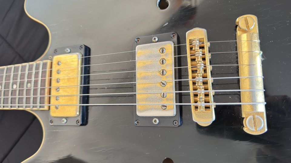 Gibson ES-335 Ebony & Gold (1992)