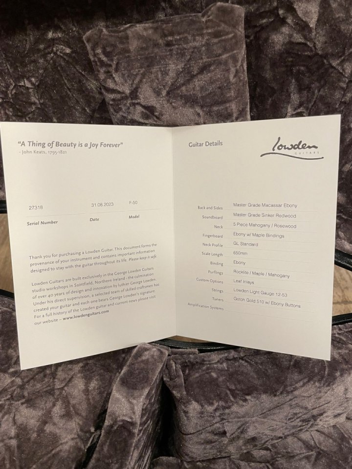 LIQUIDACIÓN! Lowden F50 Sinker Redwood and Macassar Ebony, Bevel de segunda mano · Foto 9 de 10 · Zaragoza · 7900 €