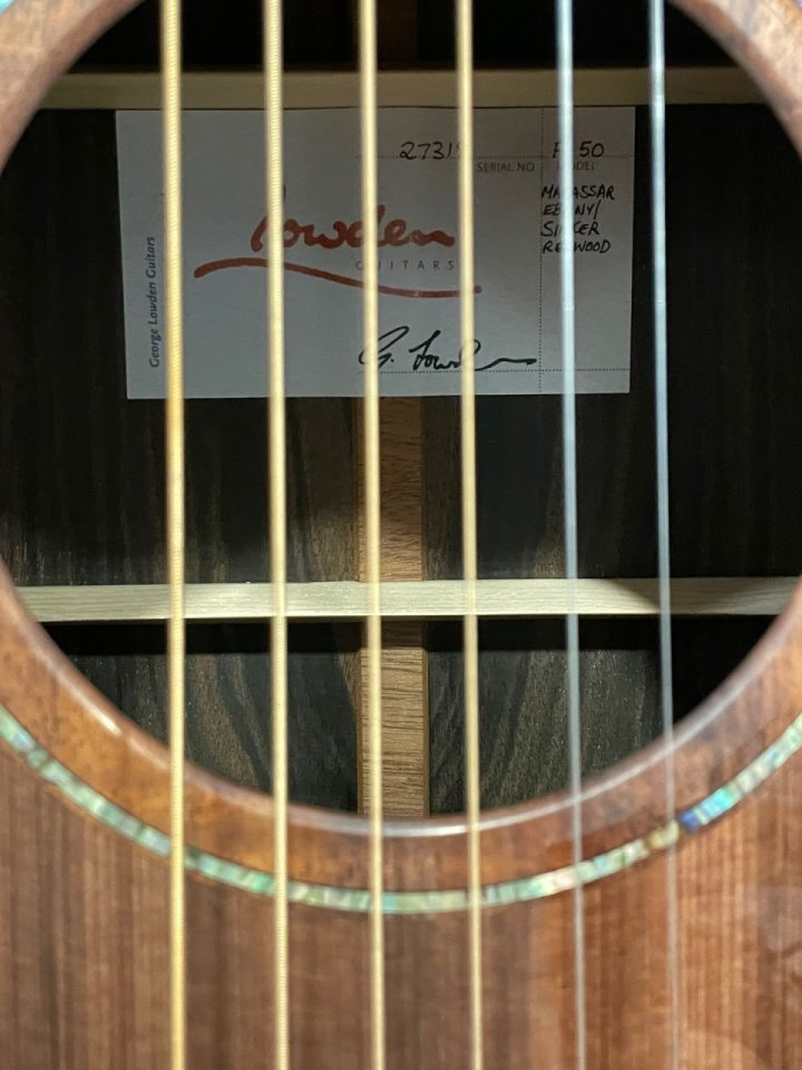 LIQUIDACIÓN! Lowden F50 Sinker Redwood and Macassar Ebony, Bevel de segunda mano · Foto 10 de 10 · Zaragoza · 7900 €