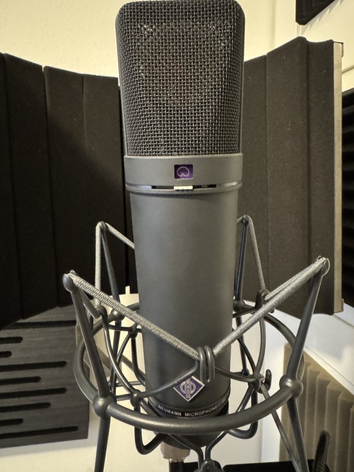 NEUMANN U87 AI