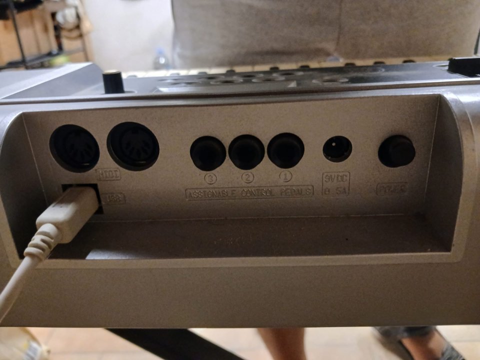 Studiologic / Fatar VMK-188 Plus 88 teclas contrapesadas Controlador MIDI de segunda mano · Foto 6 de 7 · Lleida · 200 €