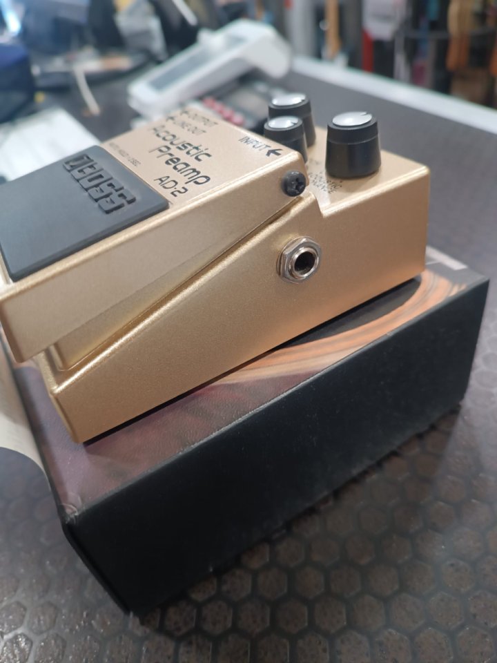 Boss AD2 Acoustic Preamp de segunda mano · Foto 2 de 2 · Sevilla · 119 €