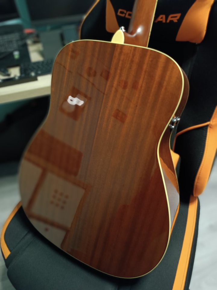 Yamaha Transacoustic FG-TA de segunda mano · Foto 4 de 6 · Asturias · 450 €