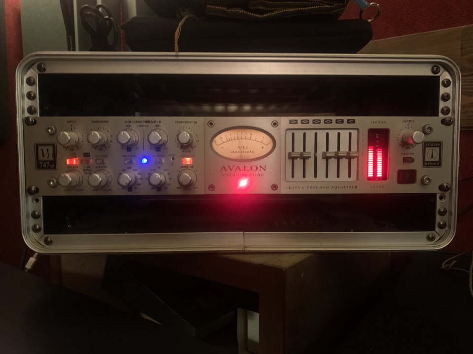 Avalon VT747-sp  - Model de 2005