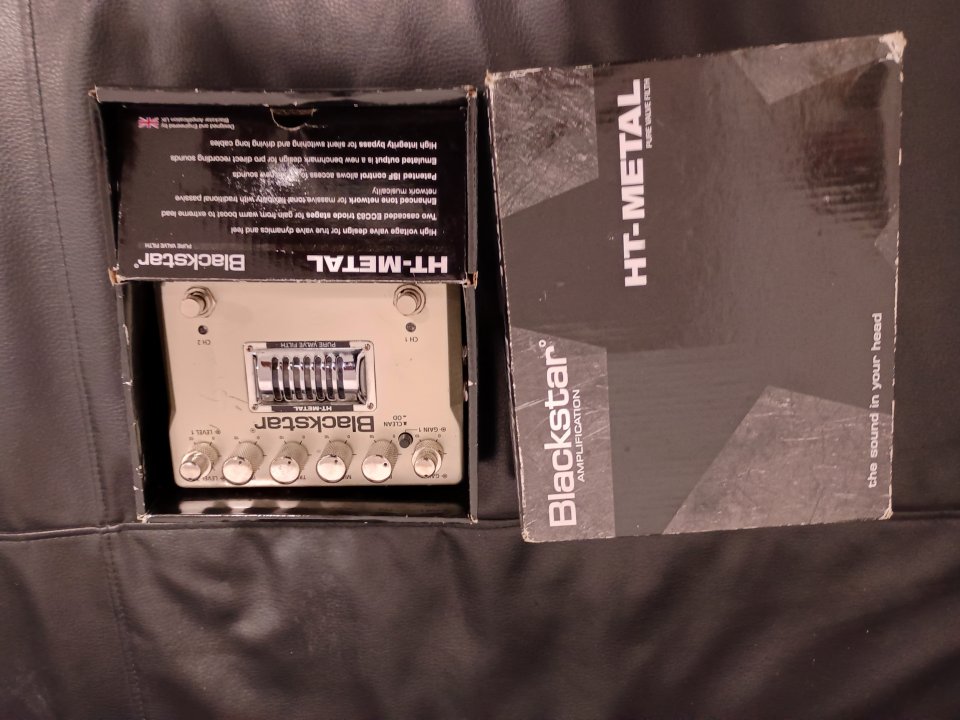 Pedal blackstar HT-Metal de segunda mano · Foto 4 de 4 · Málaga · 100 €