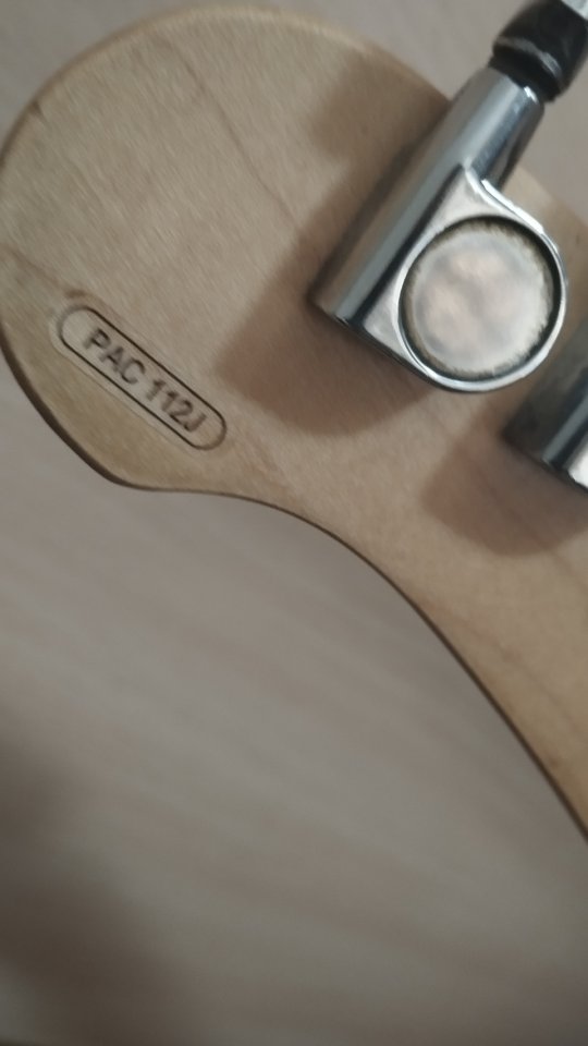 Yamaha pacífica 112 j de segunda mano · Foto 5 de 5 · Sevilla · 160 €