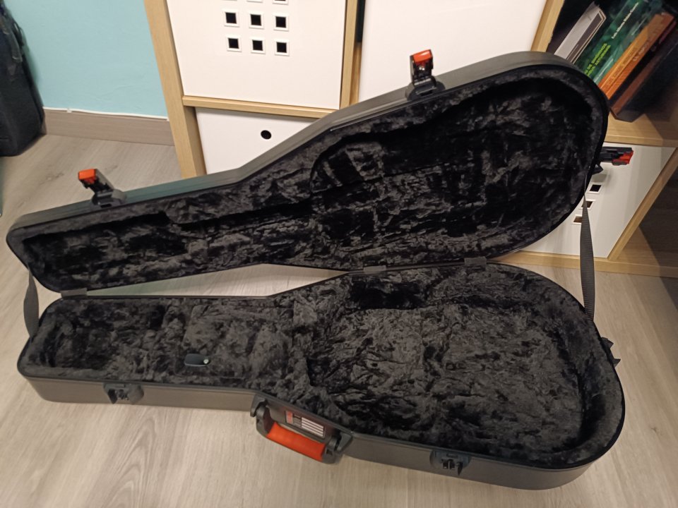 Yamaha Transacoustic FG-TA de segunda mano · Foto 6 de 6 · Asturias · 450 €