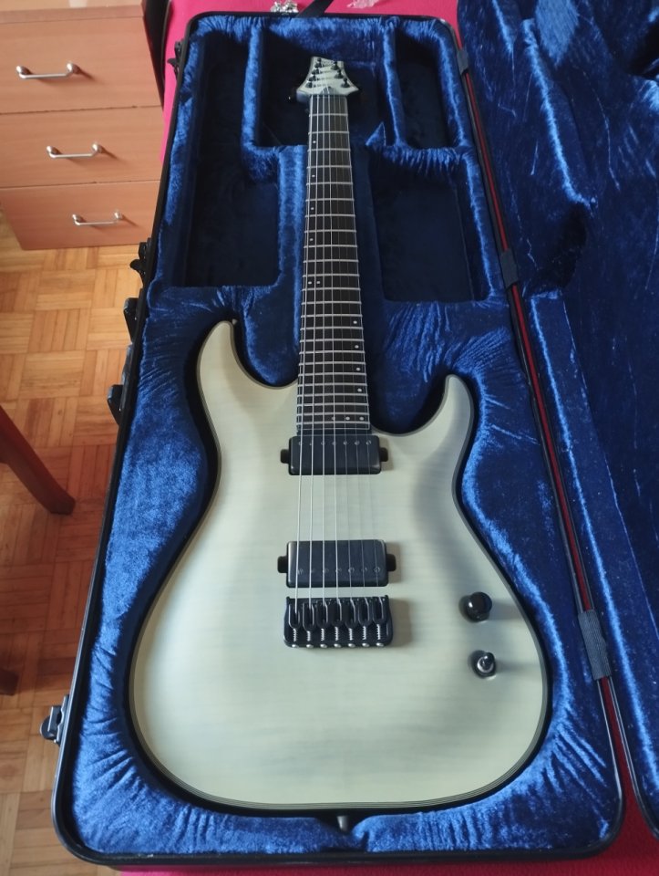 Guitarra eléctrica Schecter de 7 cuerda modelo KM 7. MK 1. Keith Merrow