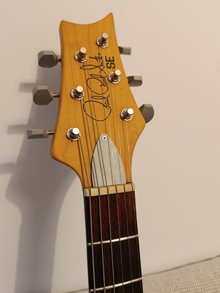 PRS SE Silver sky Dragón Fruit de segunda mano · Foto 5 de 10 · Cantabria · 600 €
