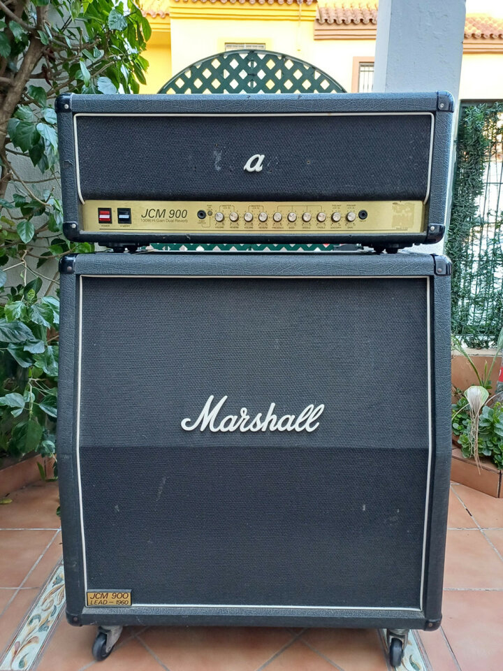 Marshall JCM 900 Cabezal y Pantalla