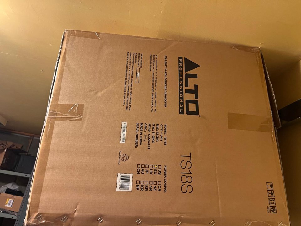 PA Completo Alto TS415 (x2) + Sub TS18S (x1) - En garantía de segunda mano · Foto 5 de 10 · Valencia · 1200 €