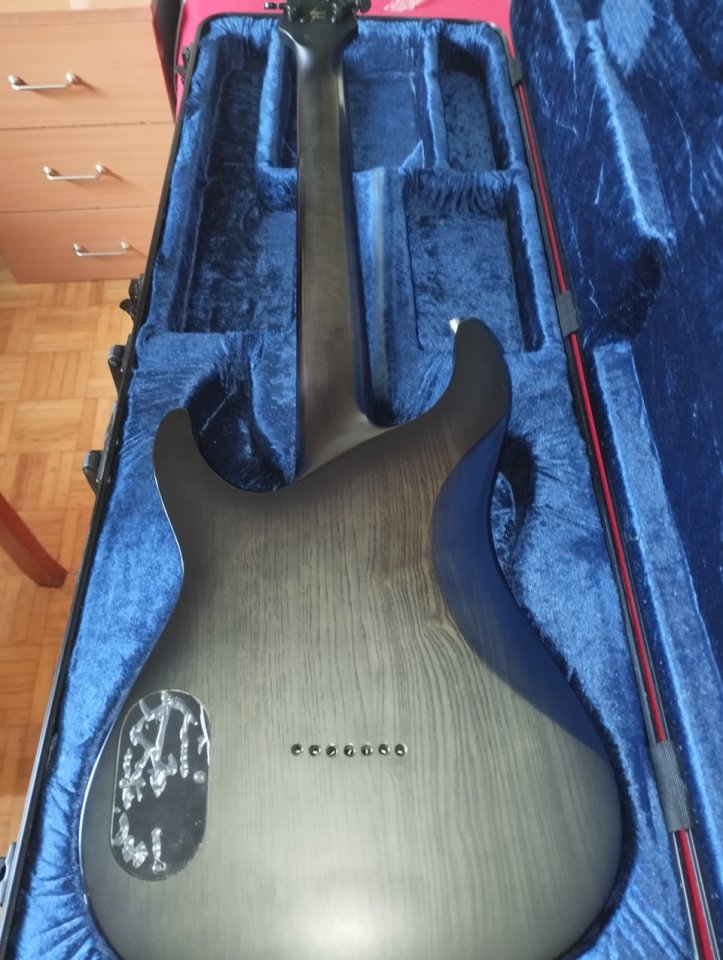 Guitarra eléctrica Schecter de 7 cuerda modelo KM 7. MK 1. Keith Merrow