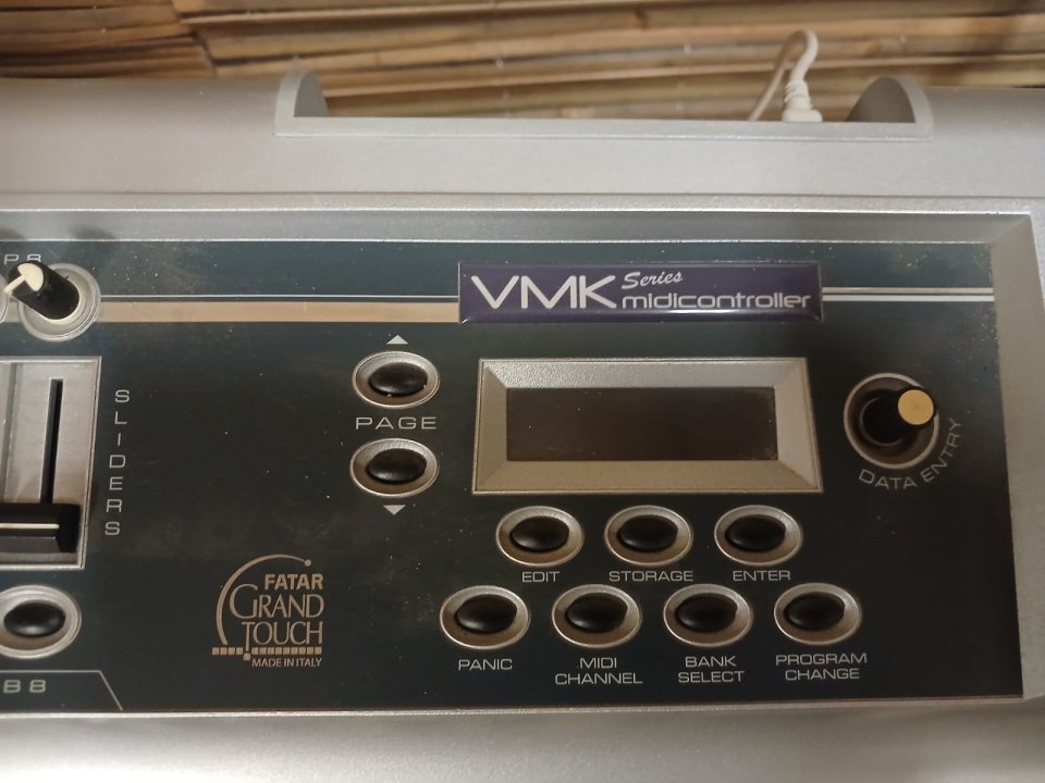 Studiologic / Fatar VMK-188 Plus 88 teclas contrapesadas Controlador MIDI de segunda mano · Foto 5 de 7 · Lleida · 200 €