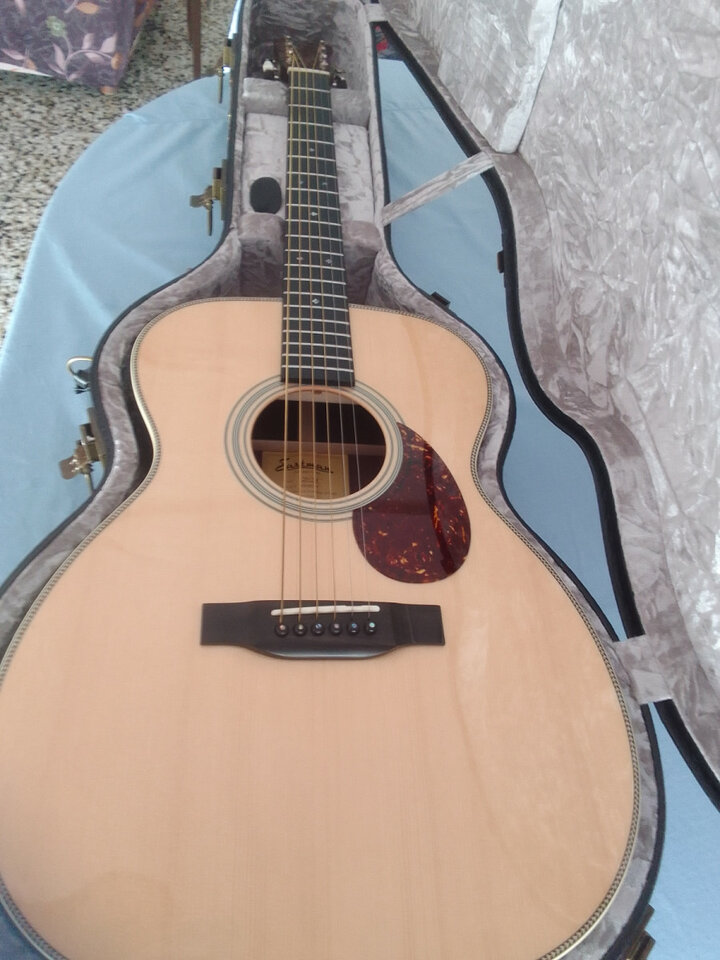 Eastman E20 OM