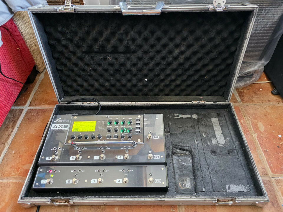 Fractal Ax8 con maletín y protectores de metacrilato