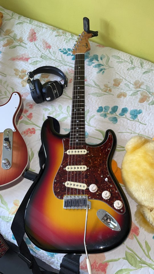 Vendo Tokai goldstar sound Stratocaster de segunda mano · Foto 1 de 6 · León · 900 €