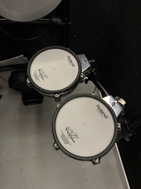 Roland TD-9 Kit Malla y bombo KD9 de segunda mano · Foto 4 de 10 · Madrid · 600 €