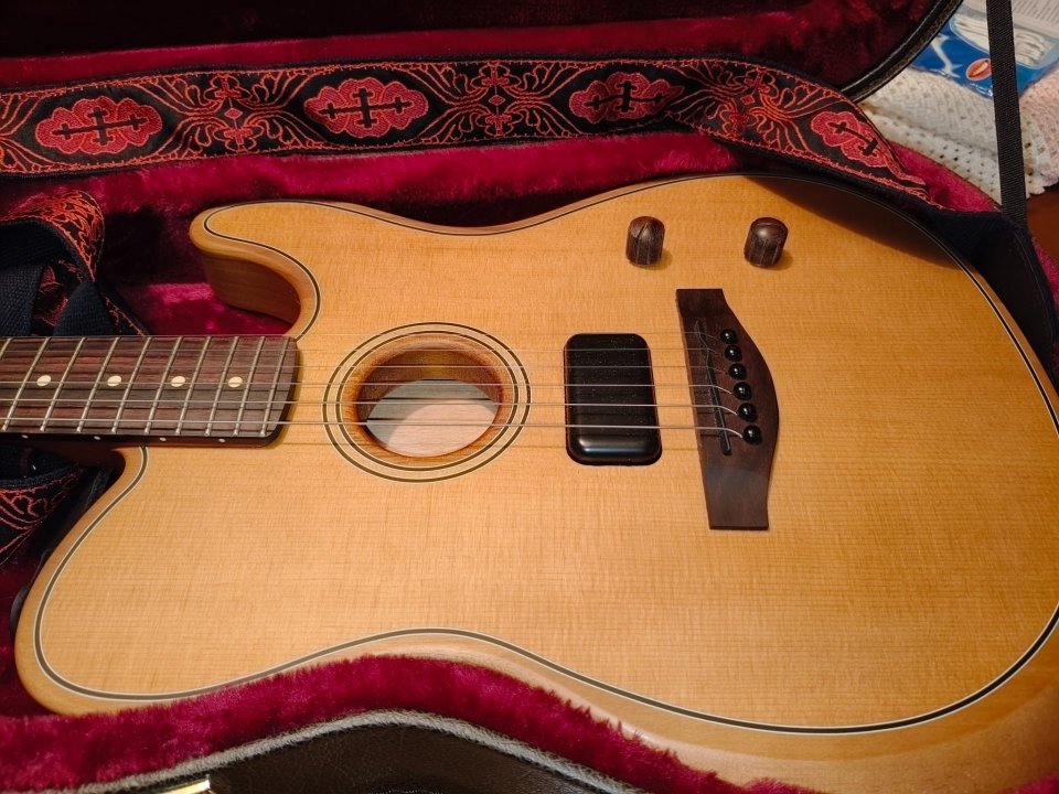 guitarra electroacústica Fender American Acoustasonic Telecaster.