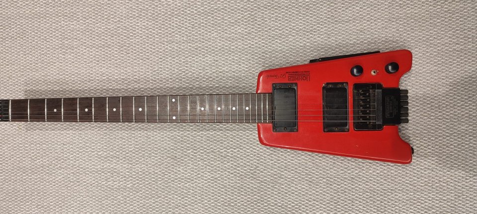 Hohner Headless G2 Tremolo
