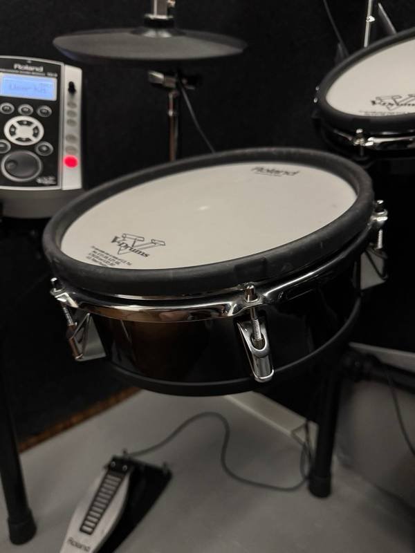 Roland TD-9 Kit Malla y bombo KD9 de segunda mano · Foto 5 de 10 · Madrid · 600 €