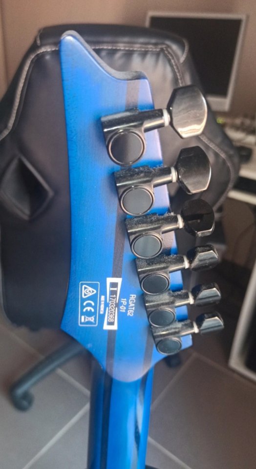 Ibanez RGAT62 – Potencia, Precisión y Carácter DiMarzio