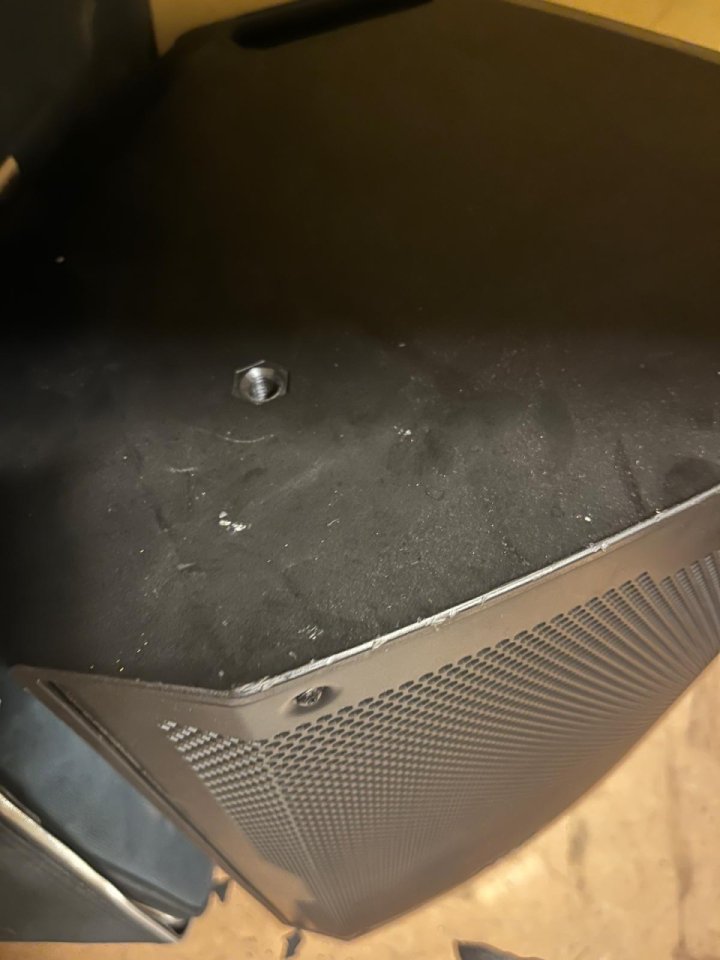 PA Completo Alto TS415 (x2) + Sub TS18S (x1) - En garantía de segunda mano · Foto 10 de 10 · Valencia · 1200 €